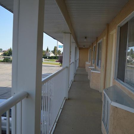 Circle 5 Motel Olds Exterior foto