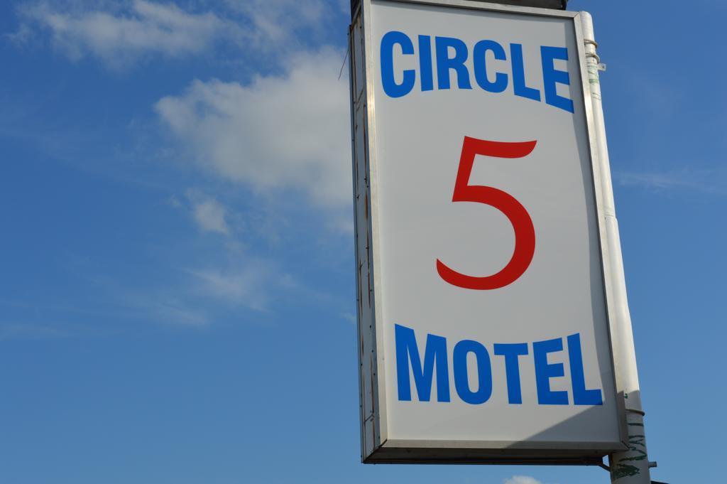 Circle 5 Motel Olds Exterior foto